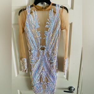 Beautiful Dress. Unsure of Brand. Size Small.